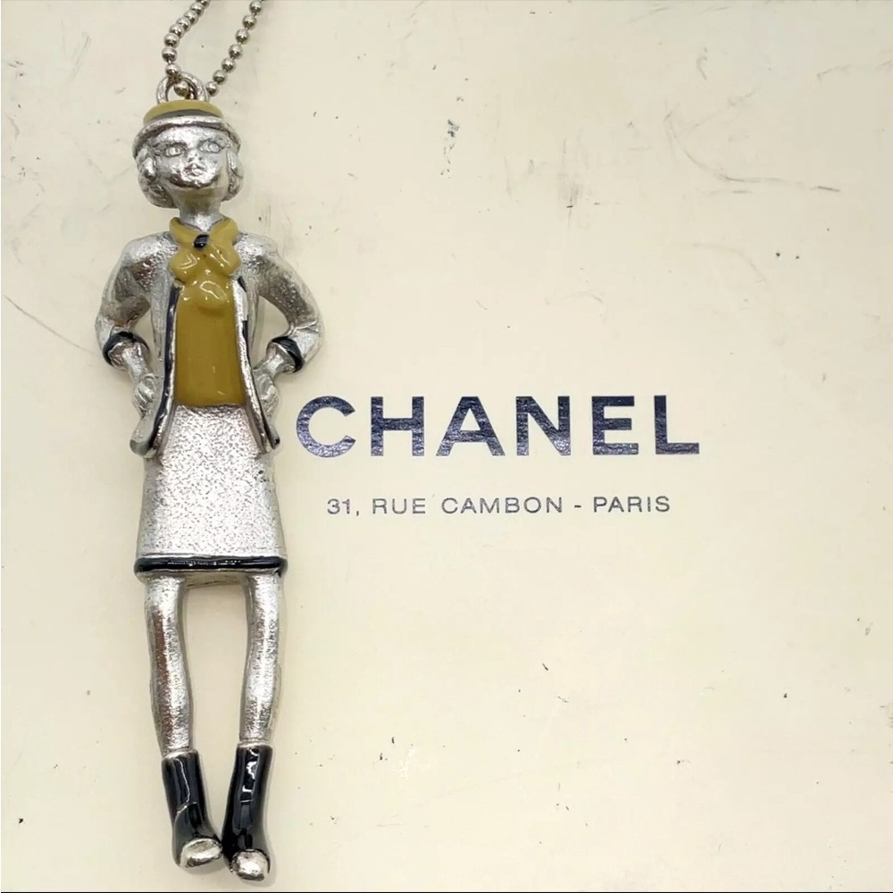 Authentic Chanel Mademoiselle Necklace W/Box - Picture 2 of 9